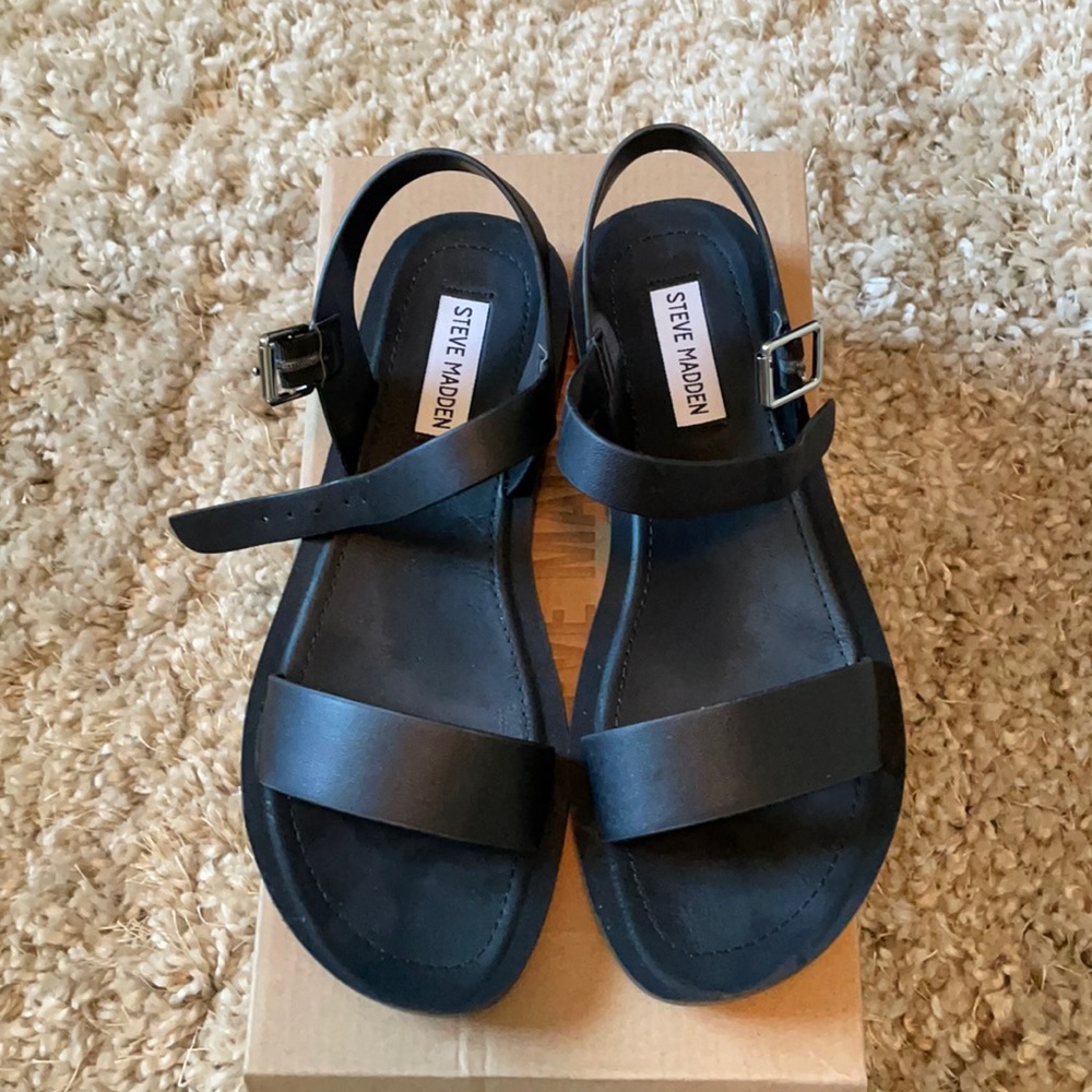 Steve Madden | Black League Sandals